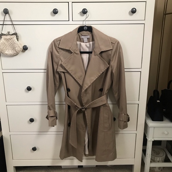 H&M Jackets & Blazers - NEW Beautiful trench coat✨